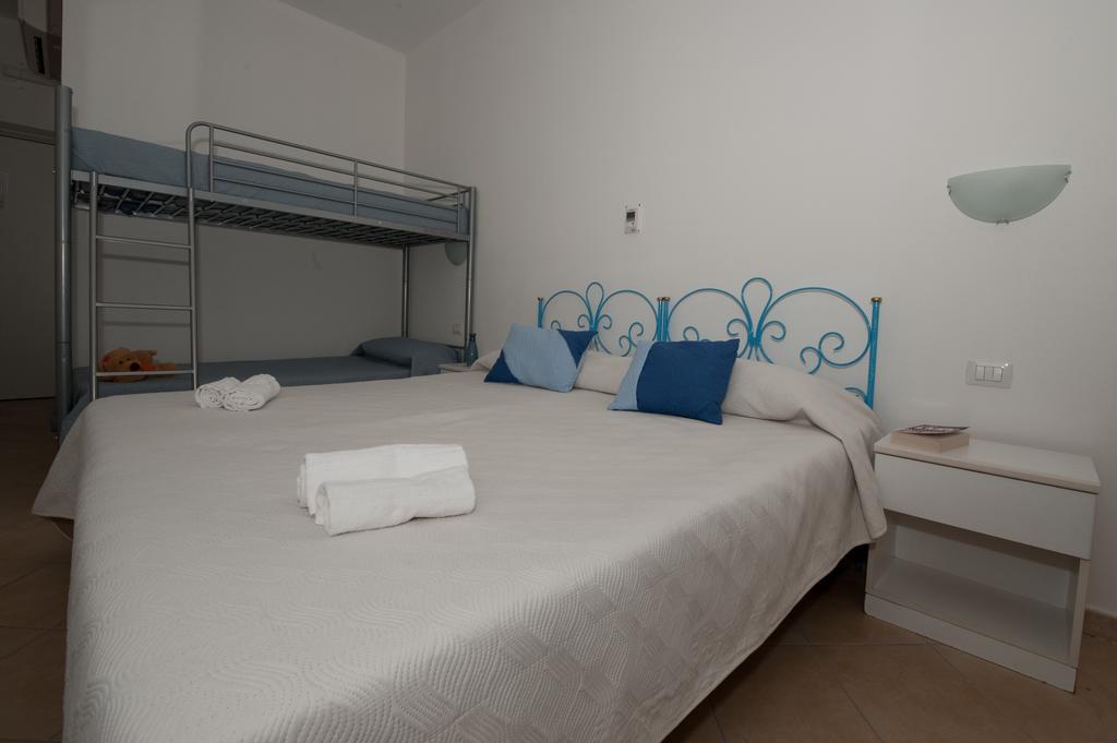 Muma Hostel SantʼAntìoco Kültér fotó