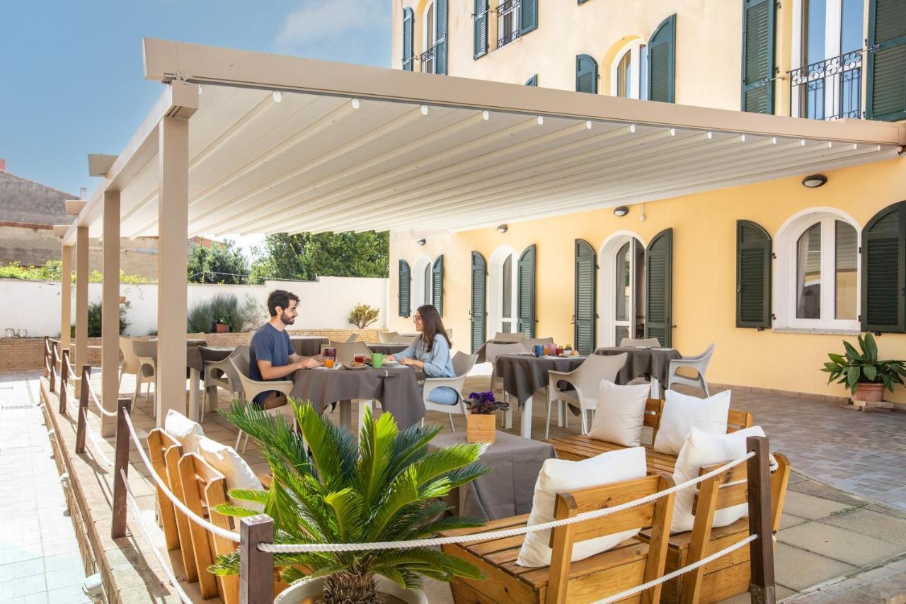 Muma Hostel SantʼAntìoco Kültér fotó
