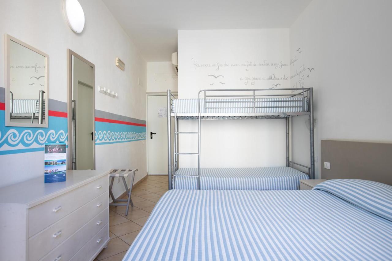 Muma Hostel SantʼAntìoco Kültér fotó