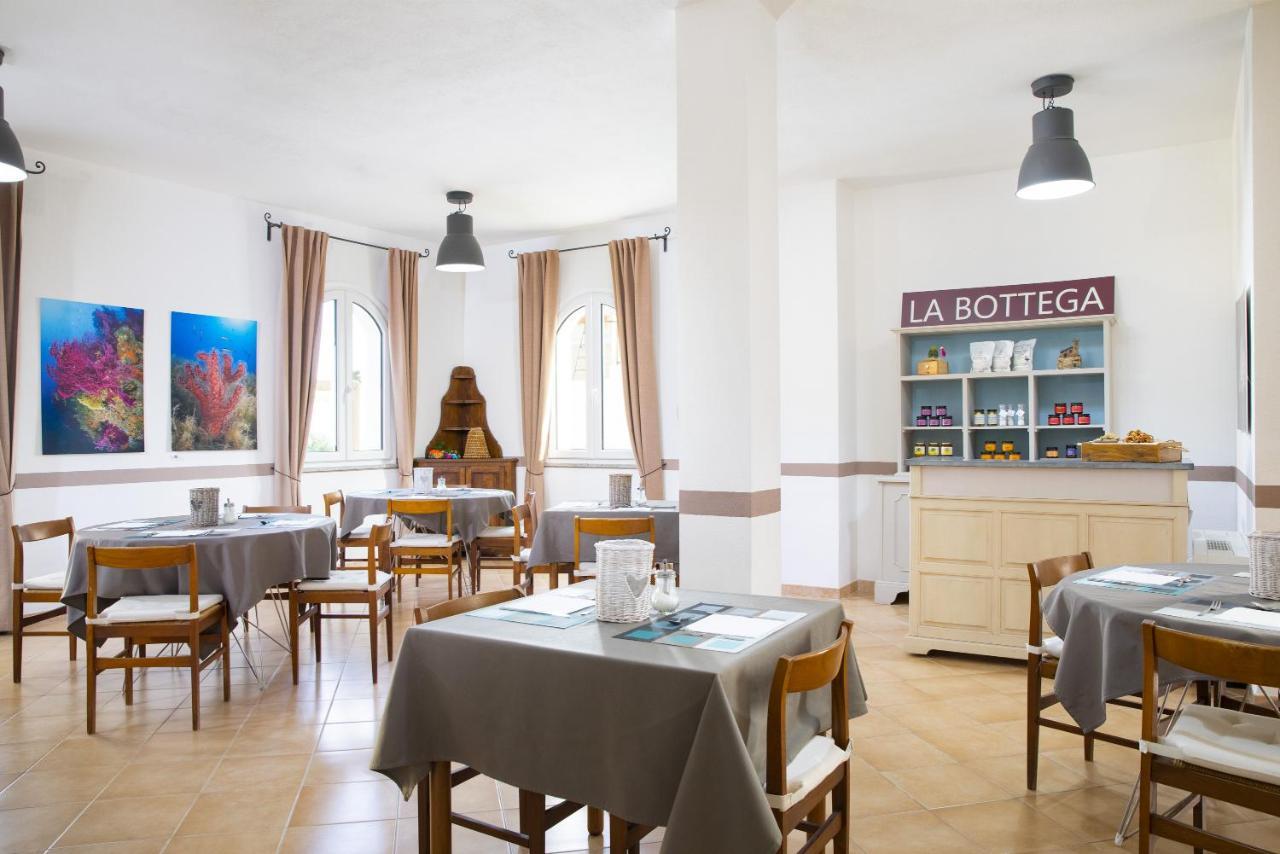 Muma Hostel SantʼAntìoco Kültér fotó
