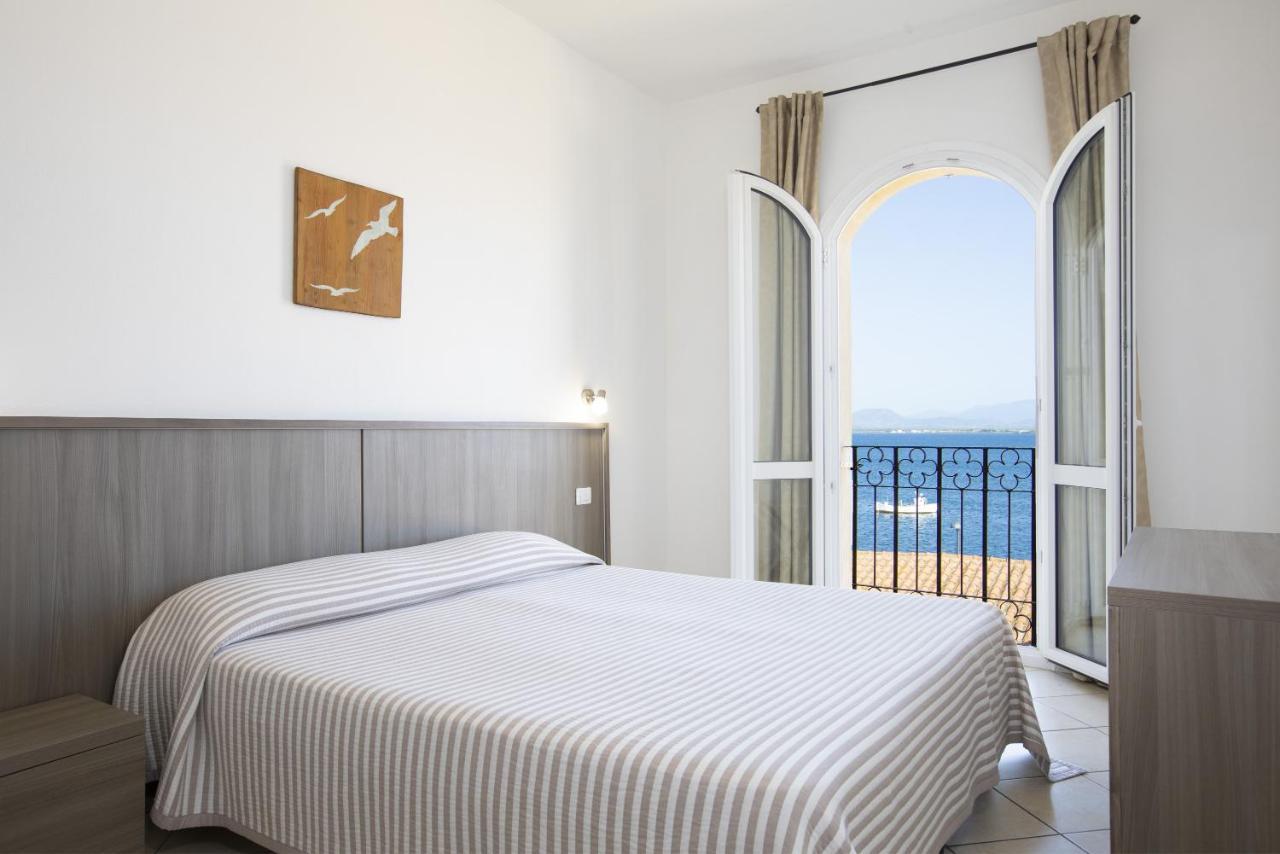 Muma Hostel SantʼAntìoco Kültér fotó