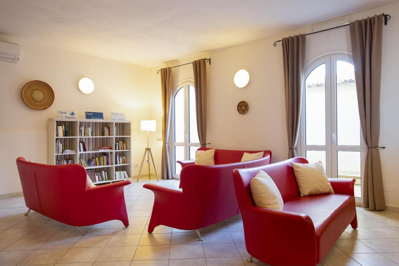 Muma Hostel SantʼAntìoco Kültér fotó