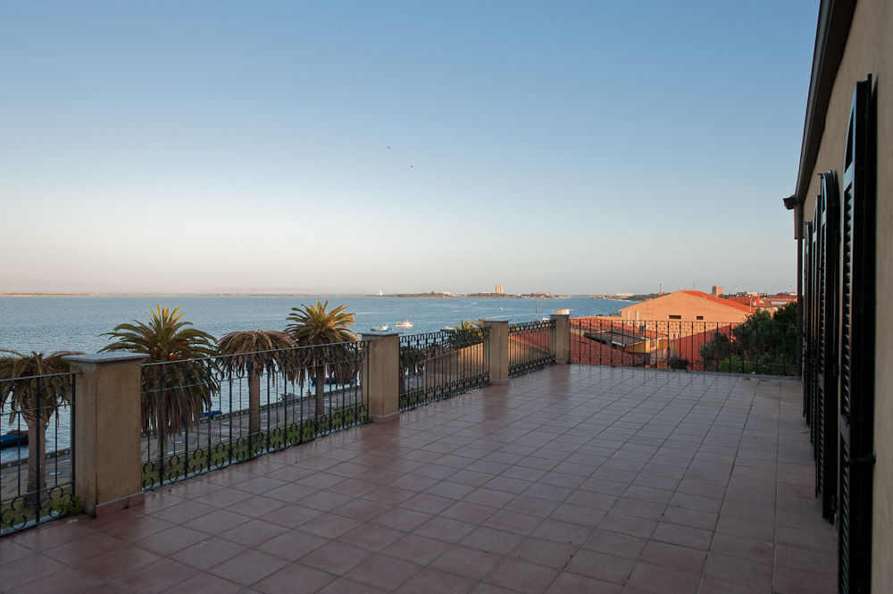 Muma Hostel SantʼAntìoco Kültér fotó