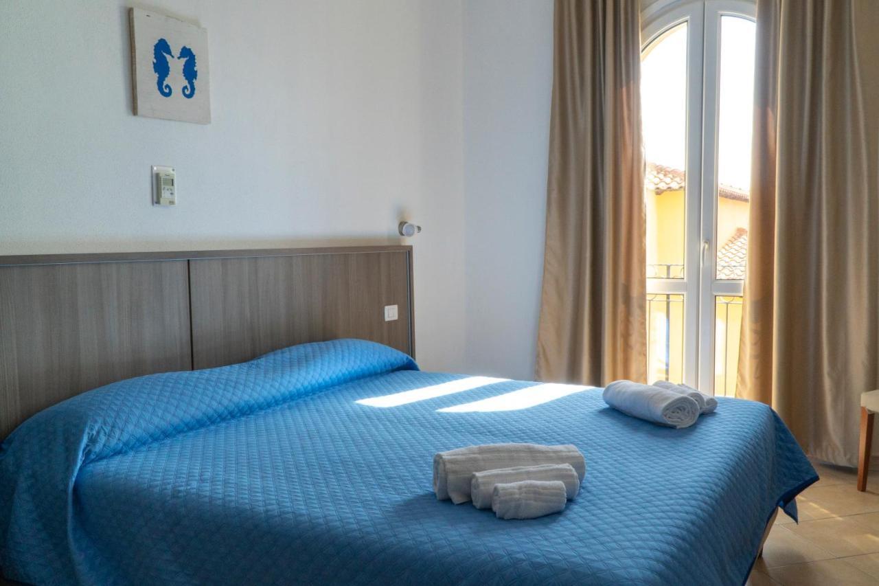 Muma Hostel SantʼAntìoco Kültér fotó